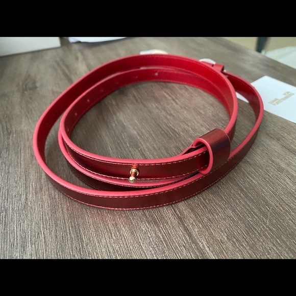 Diane Von Furstenberg Red Leather belt size: M/L 60 in - Picture 1 of 4